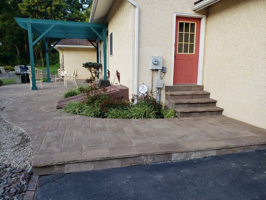 A Stone's Throw Landscapers and Hardscapers provide many varieties of hardscaping and landscaping projects to Allentown, Wyomissing, Leesport, and Hamburg PA like outdoor lighting, masonry, custom outdoor spaces, and tons of outdoor projects you can decide!