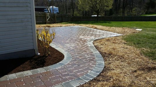 EP Henry Olde Town Cobble Paver Patio